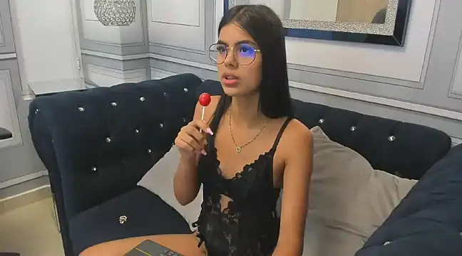 Snapshot of Isa_little4u chatting on December 2024 01:56:01 PM Isa little4u online show from December 2024 01:56:01 PM