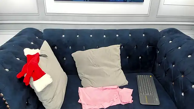 Snapshot of Isa_little4u chatting on December 2024 03:09:02 PM Isa little4u online show from December 2024 03:09:02 PM