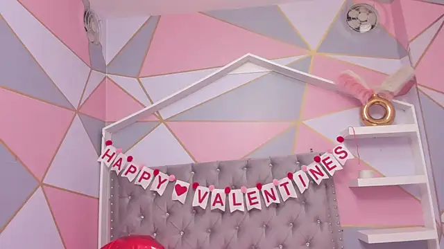 Snapshot of Isa_little4u chatting on February 2025 02:26:02 AM Isa little4u online show from February 2025 02:26:02 AM