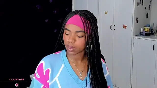 Snapshot of Marce_22 chatting on October 2025 12:42:02 AM Marce 22 online show from October 2025 12:42:02 AM