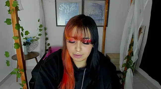 lussyevans24 online show from January 2025 04:41:01 AM