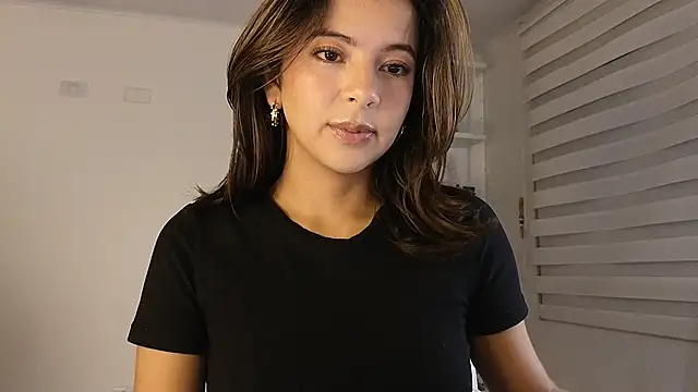 lissi S online show from October 2025 01:36:02 AM