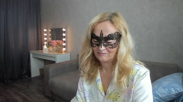 Snapshot of angelica_marquise chatting on December 2024 01:14:01 PM angelica marquise online show from December 2024 01:14:01 PM