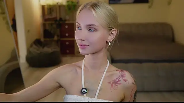 blondy room online show from September 2025 05:02:02 PM