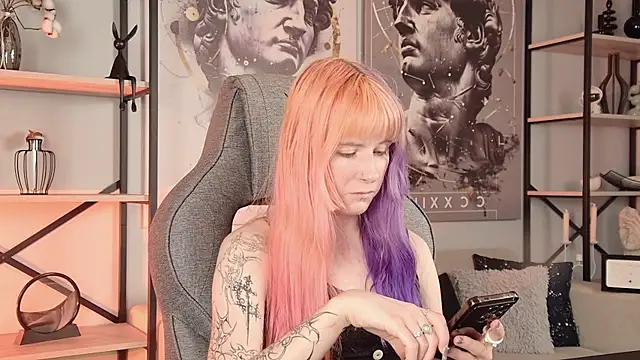 LexiWenford online show from July 2026 03:42:01 AM