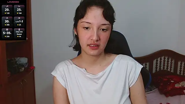 alexaa08 online show from September 2025 04:12:02 PM