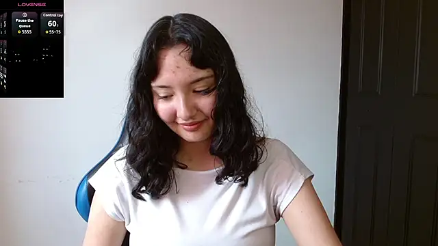 alexaa08 online show from June 2026 04:00:02 PM
