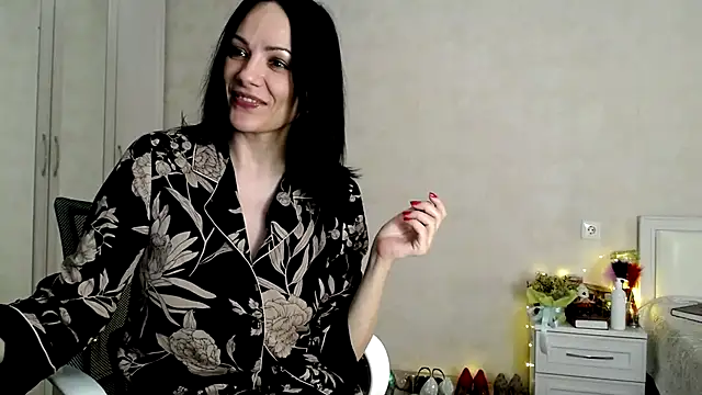 Snapshot of Devil_Goddess chatting on December 2024 06:16:01 PM Devil Goddess online show from December 2024 06:16:01 PM