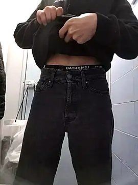 Dennis 2024 online show from December 2025 06:01:02 AM