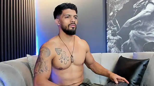 DannSaenz online show from January 2025 11:30:01 PM