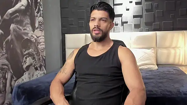 DannSaenz online show from January 2025 12:12:02 PM