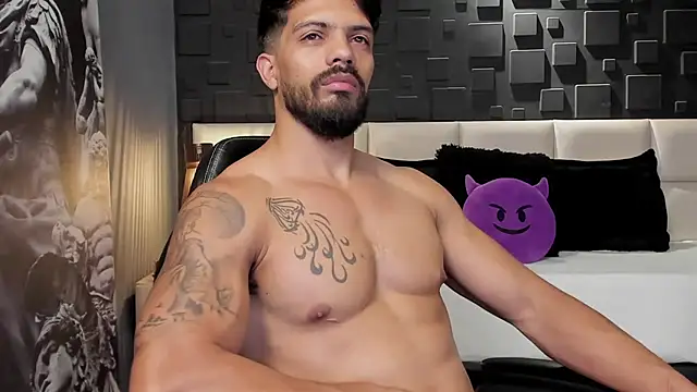 DannSaenz online show from January 2025 08:56:02 PM