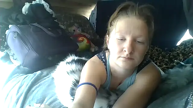 Eluradess online show from September 2025 09:27:02 PM
