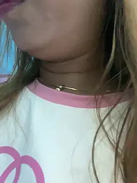 Linaannn online show from March 2025 05:52:02 AM