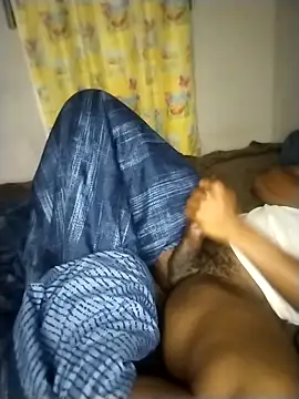 Convertiblechulo online show from April 2026 03:33:01 AM