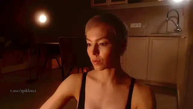 spiklencii online show from October 2025 03:36:01 PM