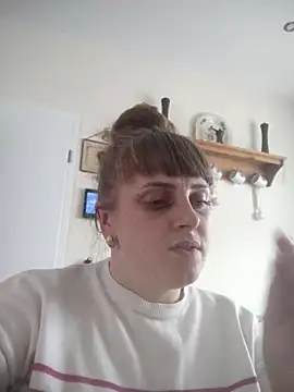 CoddessCrystal online show from February 2026 01:18:01 PM