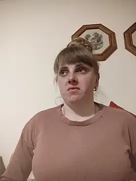 CoddessCrystal online show from April 2026 06:02:01 PM