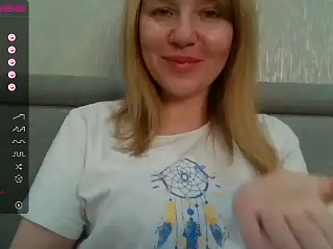 Snapshot of urbadkitty chatting on December 2024 06:59:02 AM urbadkitty online show from December 2024 06:59:02 AM