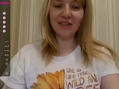 Snapshot of urbadkitty chatting on December 2024 12:50:02 PM urbadkitty online show from December 2024 12:50:02 PM