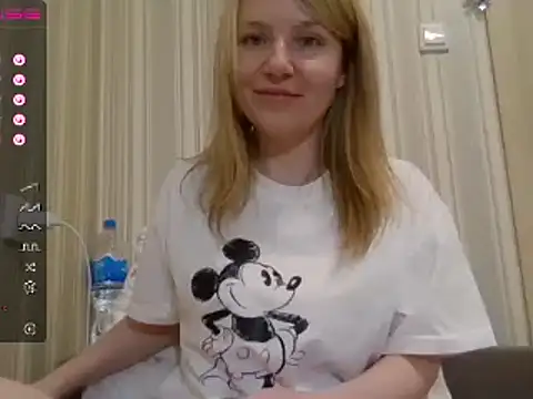 Snapshot of urbadkitty chatting on January 2025 07:00:02 PM urbadkitty online show from January 2025 07:00:02 PM