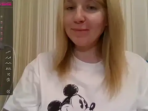 Snapshot of urbadkitty chatting on January 2025 01:43:01 PM urbadkitty online show from January 2025 01:43:01 PM