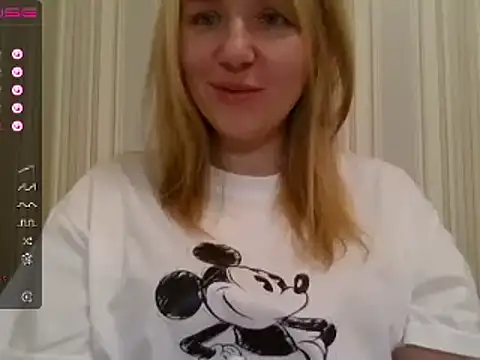 Snapshot of urbadkitty chatting on January 2025 11:17:02 AM urbadkitty online show from January 2025 11:17:02 AM