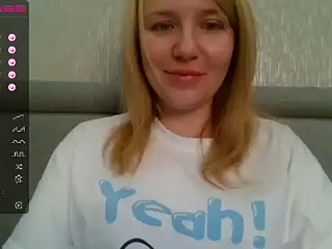 Snapshot of urbadkitty chatting on January 2025 07:05:01 AM urbadkitty online show from January 2025 07:05:01 AM