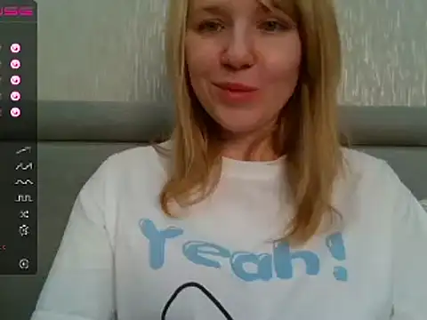 Snapshot of urbadkitty chatting on January 2025 06:56:02 AM urbadkitty online show from January 2025 06:56:02 AM