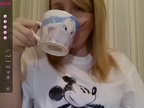 Snapshot of urbadkitty chatting on January 2025 12:31:02 PM urbadkitty online show from January 2025 12:31:02 PM