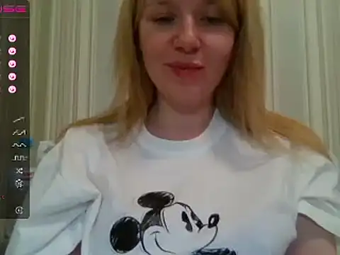 Snapshot of urbadkitty chatting on January 2025 11:37:02 AM urbadkitty online show from January 2025 11:37:02 AM