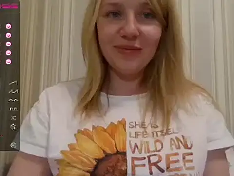 Snapshot of urbadkitty chatting on February 2025 02:00:02 PM urbadkitty online show from February 2025 02:00:02 PM