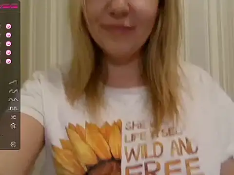 Snapshot of urbadkitty chatting on February 2025 05:07:01 PM urbadkitty online show from February 2025 05:07:01 PM