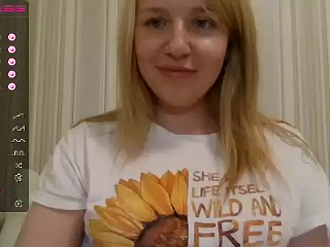 Snapshot of urbadkitty chatting on February 2025 05:15:01 PM urbadkitty online show from February 2025 05:15:01 PM