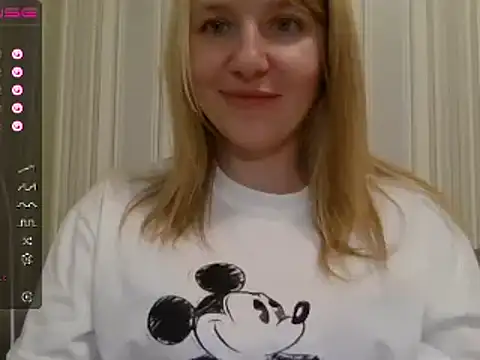 Snapshot of urbadkitty chatting on March 2025 04:11:01 PM urbadkitty online show from March 2025 04:11:01 PM