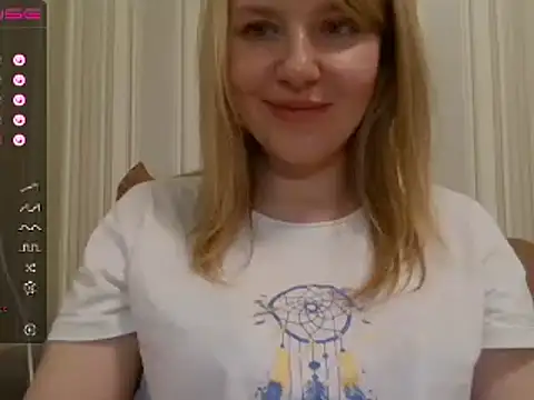 Snapshot of urbadkitty chatting on March 2025 04:33:02 PM urbadkitty online show from March 2025 04:33:02 PM