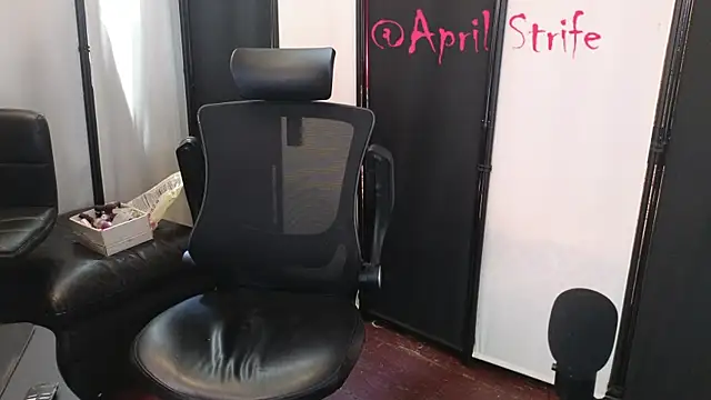 april show her online show from July 2026 03:21:02 PM