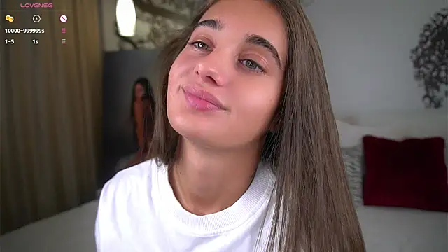 Snapshot of PiquingOgalala chatting on September 2025 01:32:02 AM PiquingOgalala online show from September 2025 01:32:02 AM