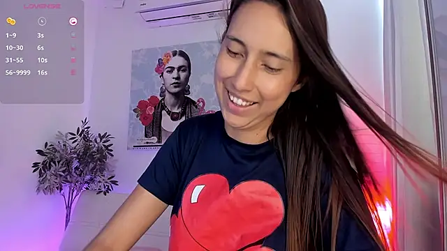 Snapshot of aleja_rythm chatting on January 2025 07:28:01 PM aleja rythm online show from January 2025 07:28:01 PM