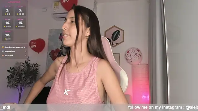 Snapshot of aleja_rythm chatting on February 2025 11:15:01 PM aleja rythm online show from February 2025 11:15:01 PM