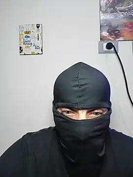 Nisreenn online show from October 2025 09:12:02 PM