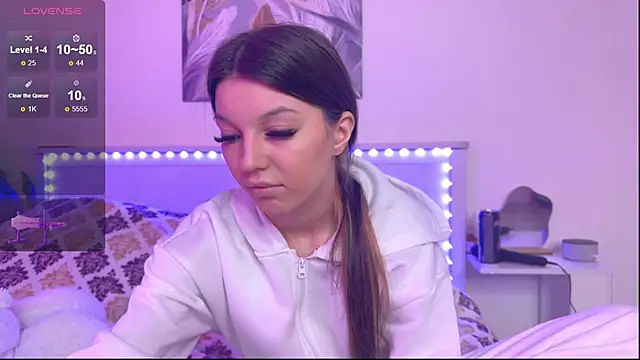 Snapshot of Veronica_leal chatting on September 2025 07:57:01 AM Veronica leal online show from September 2025 07:57:01 AM