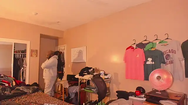 MrChuckDailyXXX online show from January 2026 07:44:01 AM