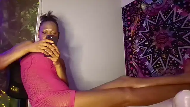 C0ffeecoolatte online show from March 2026 02:12:01 AM