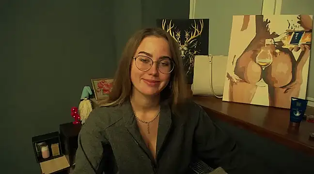 luxie milady online show from December 2024 02:38:02 PM