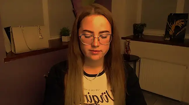 luxie milady online show from December 2024 03:24:02 PM