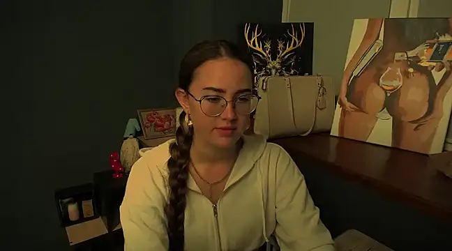 luxie milady online show from January 2025 01:56:01 PM