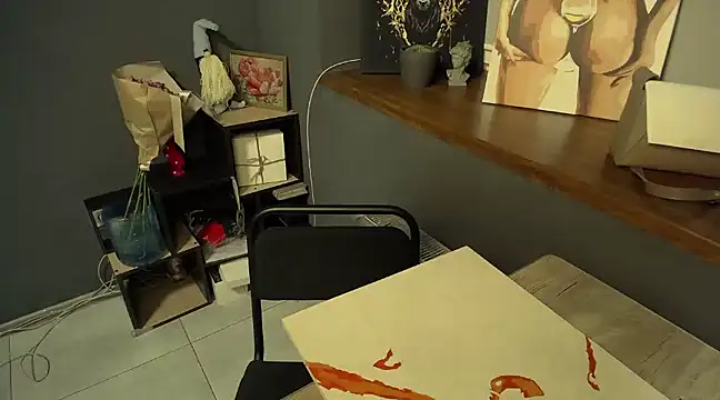 luxie milady online show from February 2025 01:30:02 PM