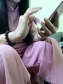 Snapshot of Hangem111 chatting on February 2026 06:56:01 AM Hangem111 online show from February 2026 06:56:01 AM