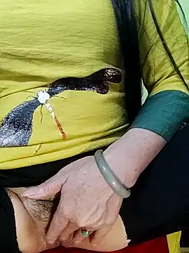 Snapshot of Hangem111 chatting on February 2026 03:22:01 PM Hangem111 online show from February 2026 03:22:01 PM